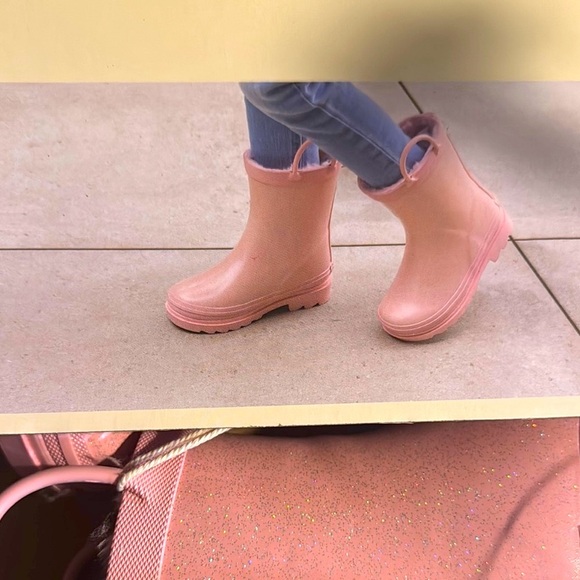 Pink Toddler Rain Boots Girls! - Picture 2 of 12